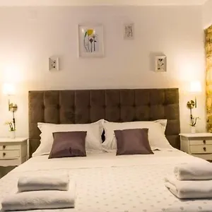 guesthouse-sveti-jure.hotels-in-trogir.com/